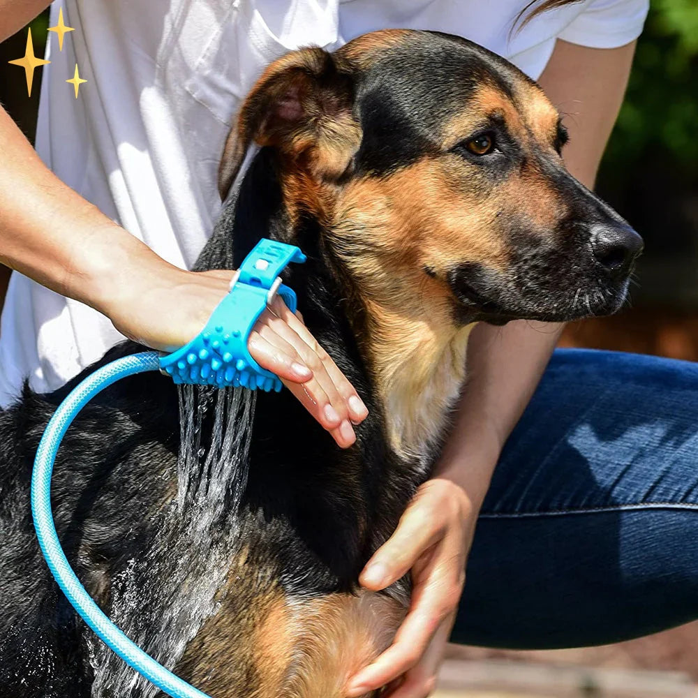 PetClean Glove with Built-In Brush & Hose Connection – Care & More