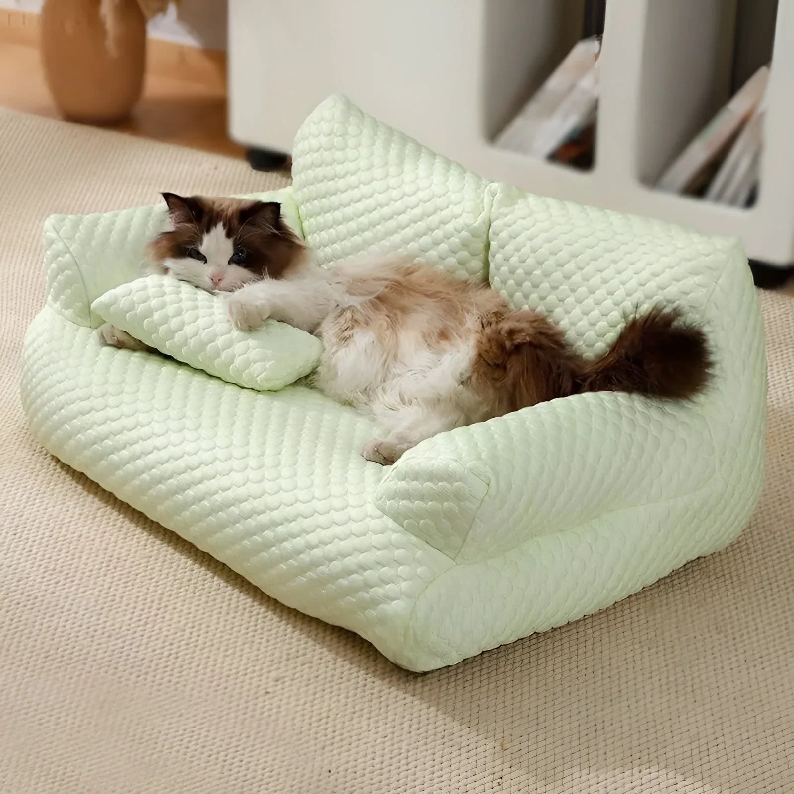 Washable Plush Cushion Bed for Pets - SnuggleNest – Beds